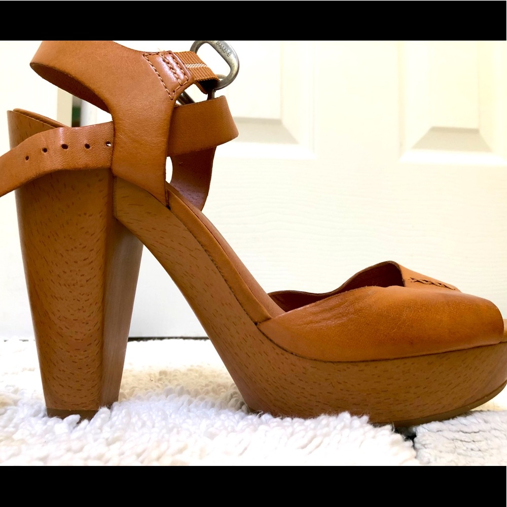 Lucky brand platform heals size 11 wood base, leather upper